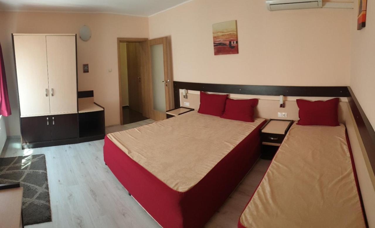 Ego Guest House Belogradtjik Exteriör bild